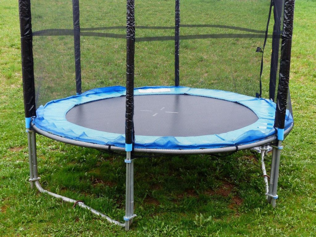 Vergelijking rond versus rechthoekige trampoline: verschillen in springgevoel en controle